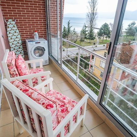 Luxurious Apartment Lake View 포그라데츠 외부 사진
